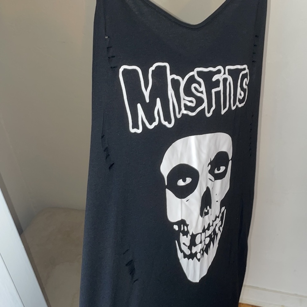 Dress - Picture 3 of 4
